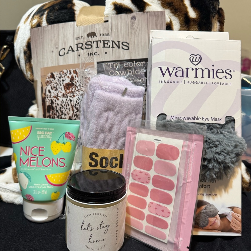 Blanket and relaxation bundle NWT